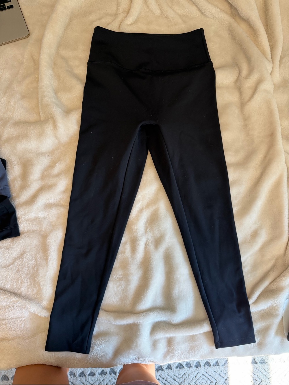 Girlfriend Collective - Black High-Rise Legging (seamless)